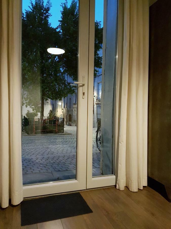 La Fontaine - Studio Ecusson Montpellier Exterior foto
